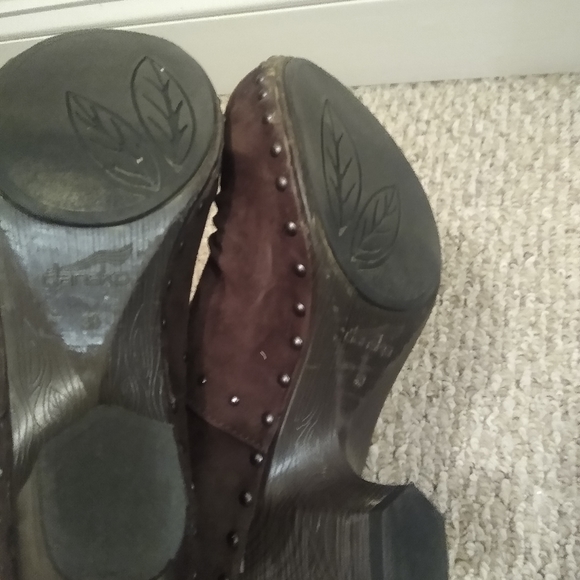 Dansko Brown Suede Heeled Clogs Studs Women's 8.5 - 9 39 - Picture 7 of 8